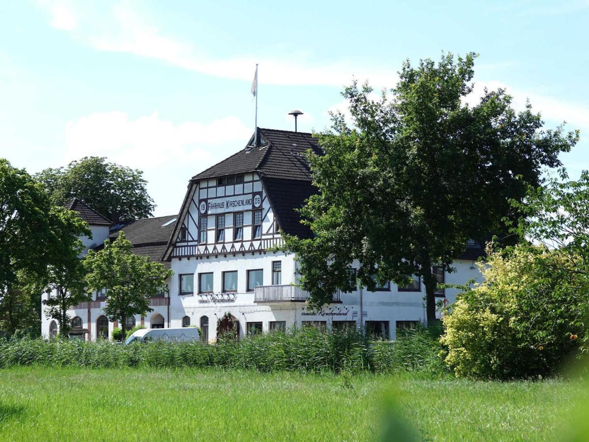 Hotel Faehrhaus Kirschenland Jork Luaran gambar
